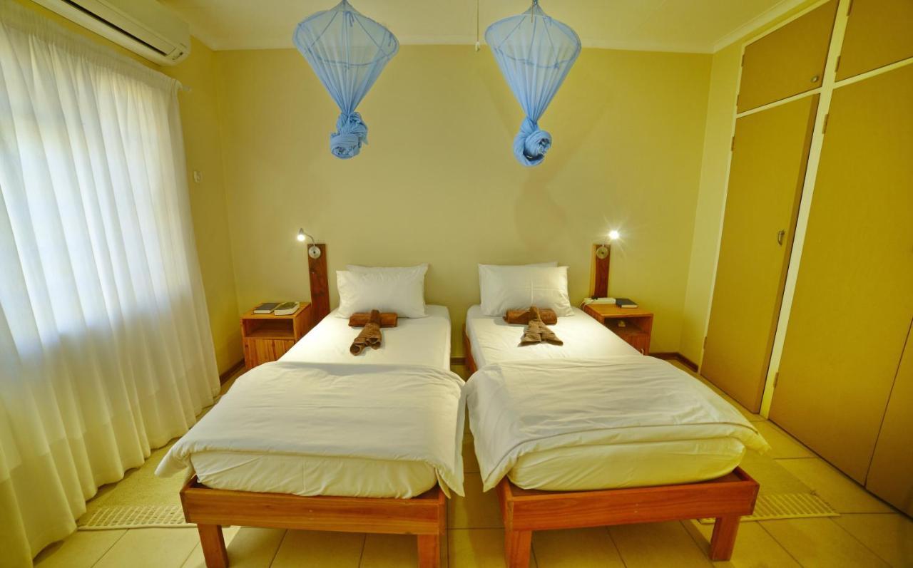 מלון Uis Brandberg Rest Camp מראה חיצוני תמונה