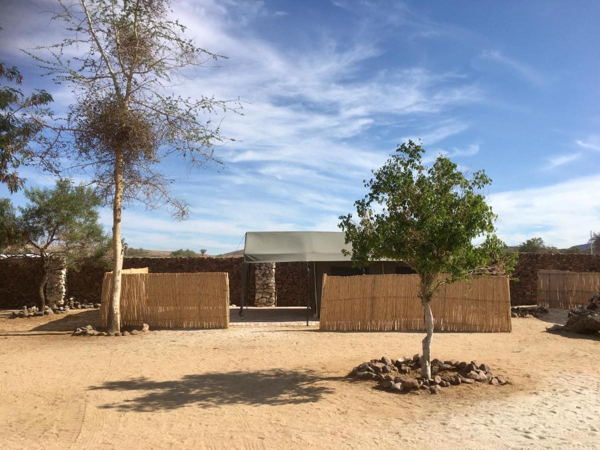 מלון Uis Brandberg Rest Camp מראה חיצוני תמונה